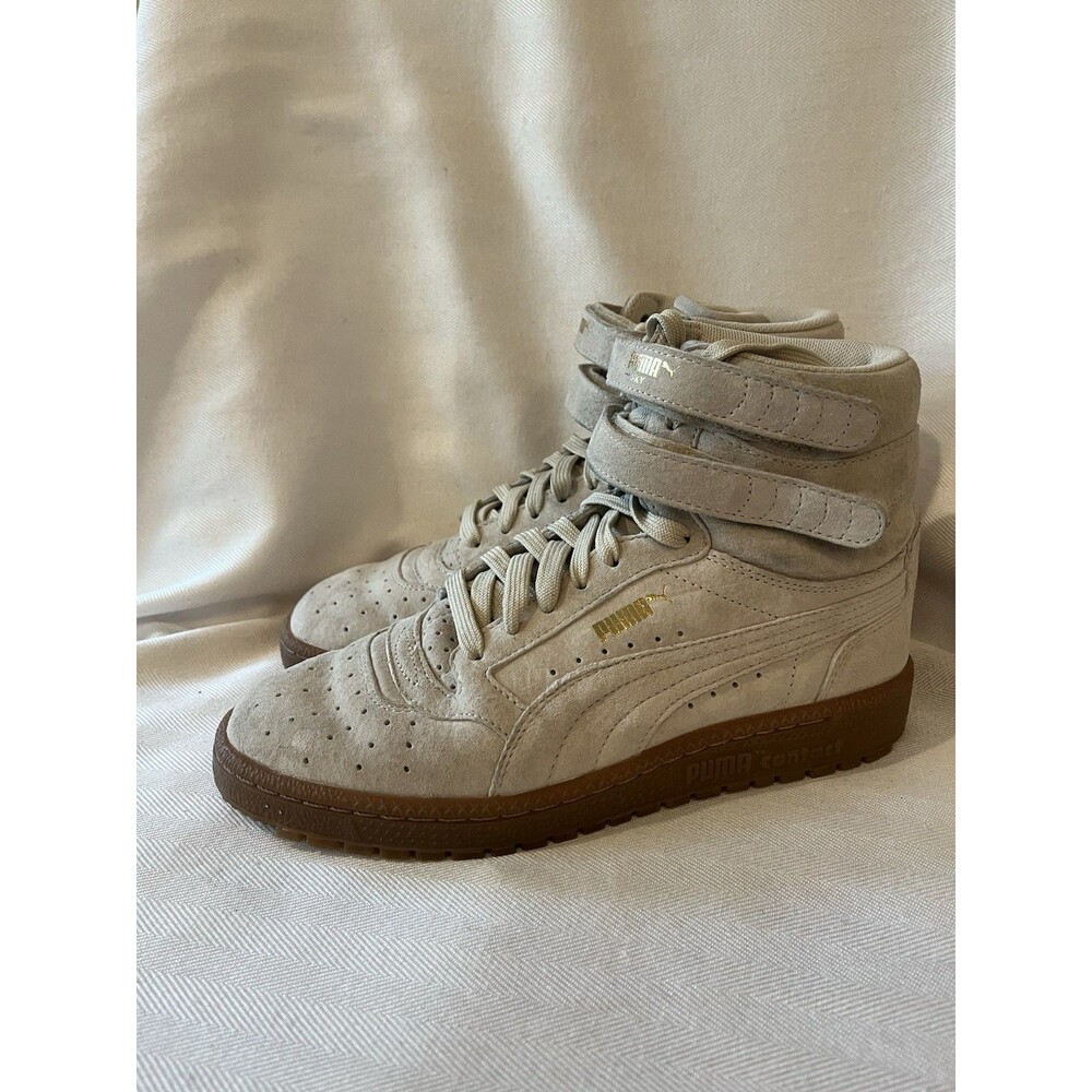 Puma Suede Old Skool 80’s High tops, Women Size 6.5 Beige‎ w/ Gold Puma